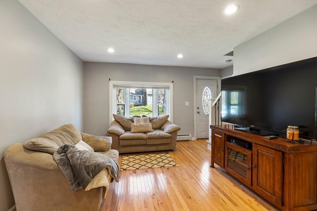 25 Rennie Street Lunenburg, MA 01462 - Photo 11 of 41 Gallery Image 11