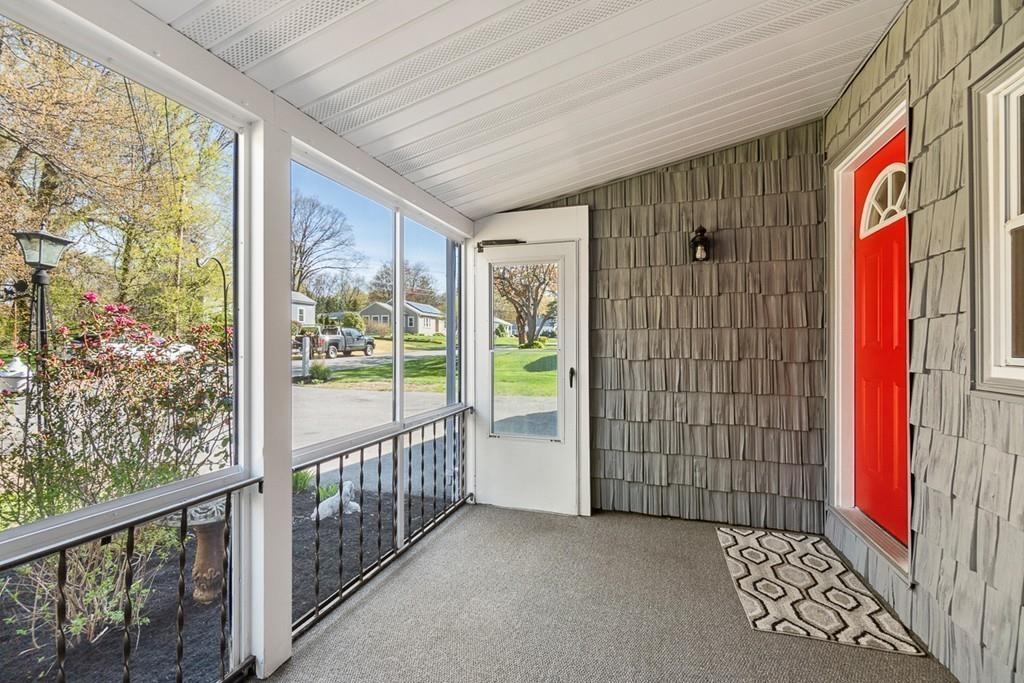 25 Rennie Street Lunenburg, MA 01462 - Photo 2 of 41 Gallery Image 2