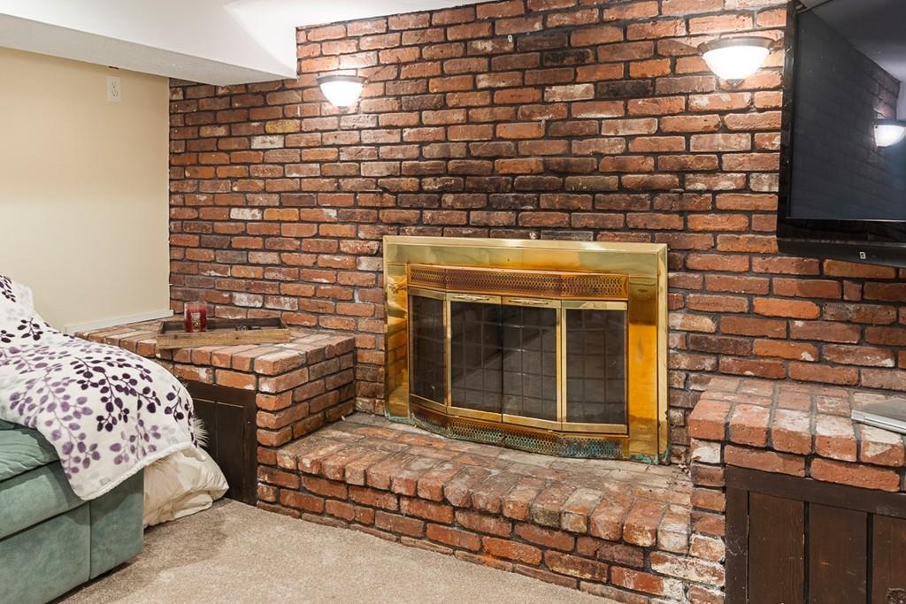 25 Rennie Street Lunenburg, MA 01462 - Photo 3 of 41 Gallery Image 3