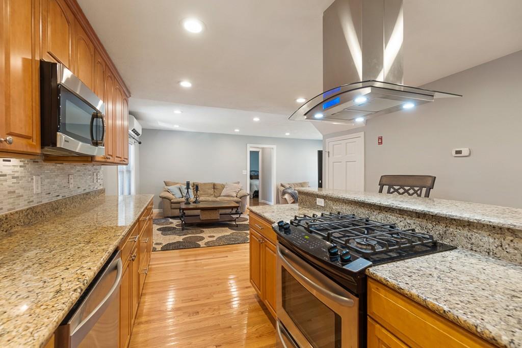 25 Rennie Street Lunenburg, MA 01462 - Photo 8 of 41 Gallery Image 8