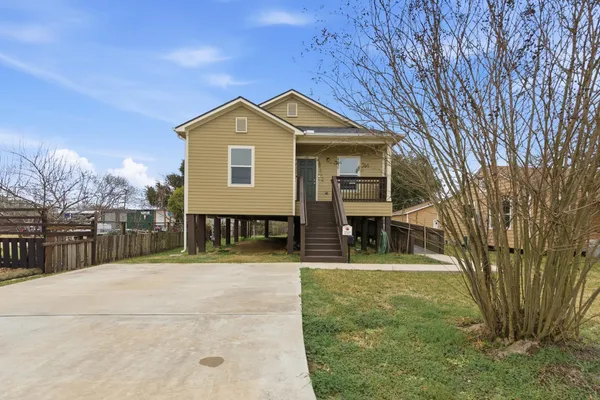 $1,500 | 2510 Ave A, Port Arthur, TX 77642