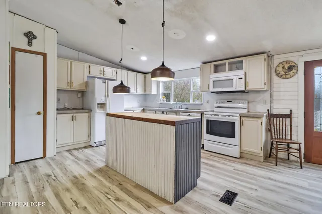 $200,000 | 315 Wheeler Lane, Jamestown, TN 38556