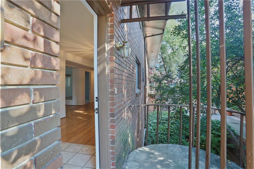 20 26th Street Northwest, Unit B1 Atlanta, GA 30309 - Photo 5 of 21 a view of a balcony