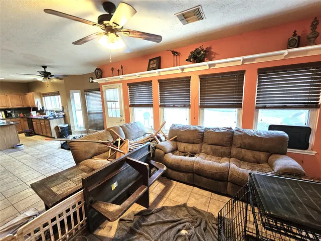 $299,000 | 1021 Glenview Drive, Pearland, TX 77581