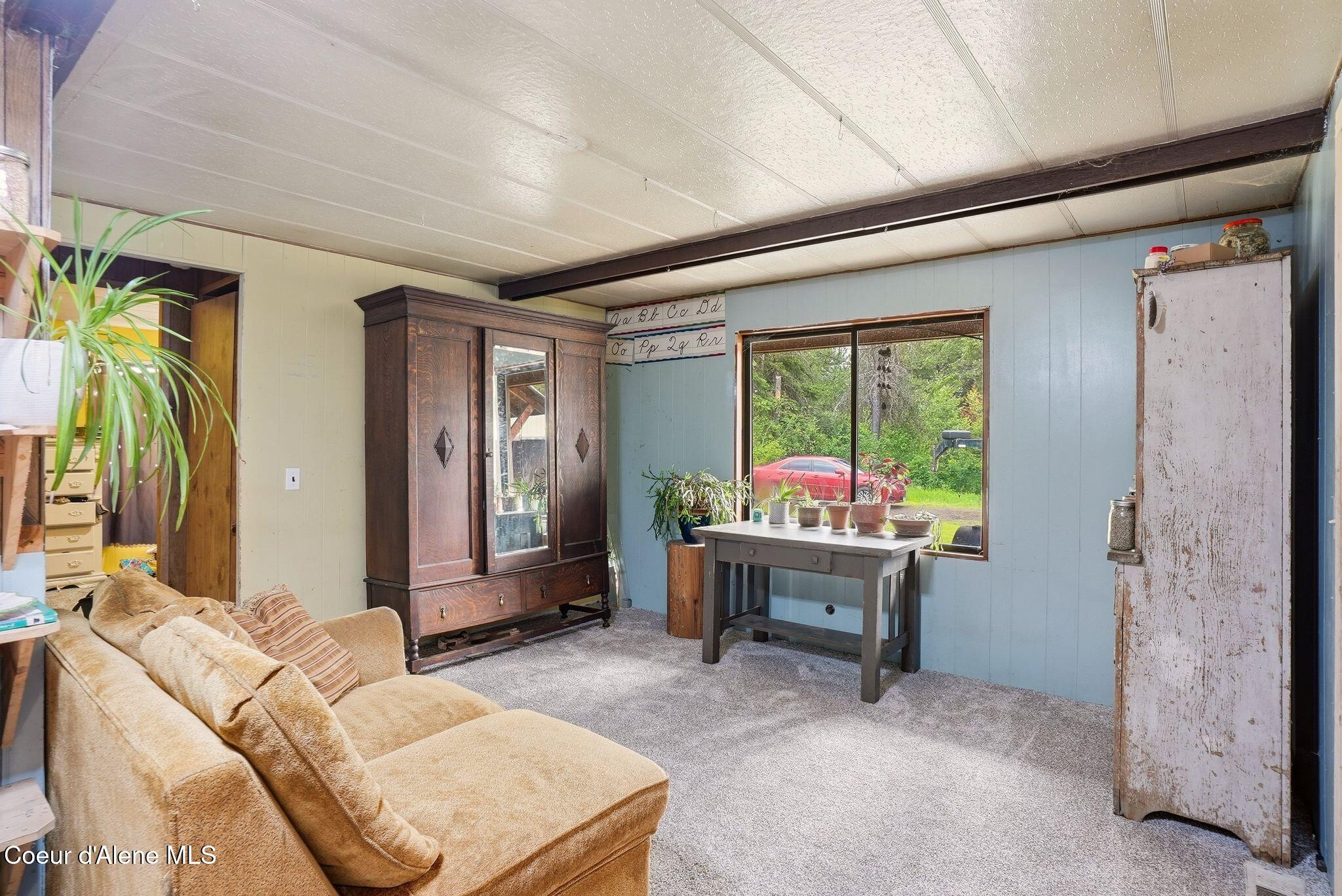 890 Pokey Creek Road Fernwood, ID 83830 - Photo 17 of 45 Family Room