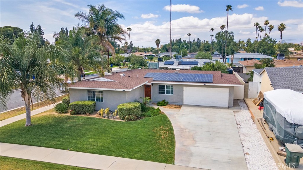 8955 Holly Lane Riverside, CA 92503 - Photo 26 of 32 a view of a house with a back yard