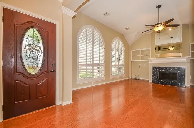 $2,700 | 46 Grants Lake Circle, Sugar Land, TX 77479