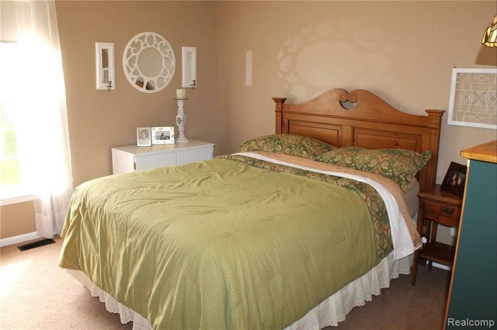 49577 Potomac Road Canton, MI 48188 - Photo 26 of 47