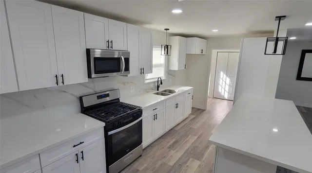 $199,900 | 1213 North Natchez Drive, Texas City, TX 77591