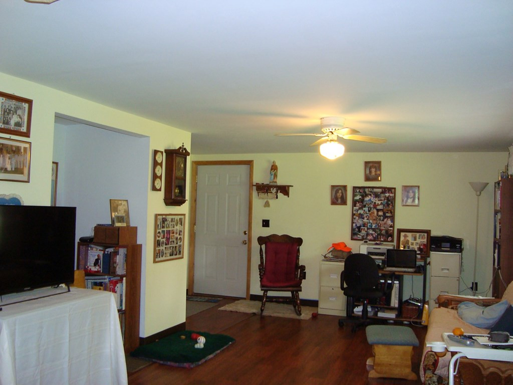 31 Clark Road Champlain, NY 12919 - Photo 4 of 20 Gallery Image 4