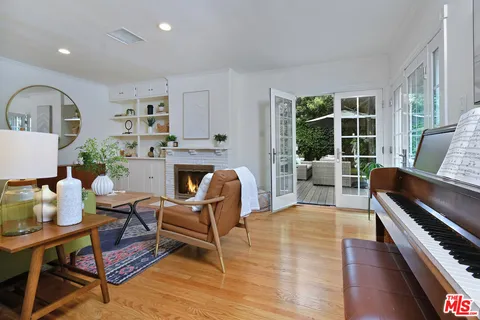 $1,250,000 | 5460 Noble Avenue, Sherman Oaks, CA 91411