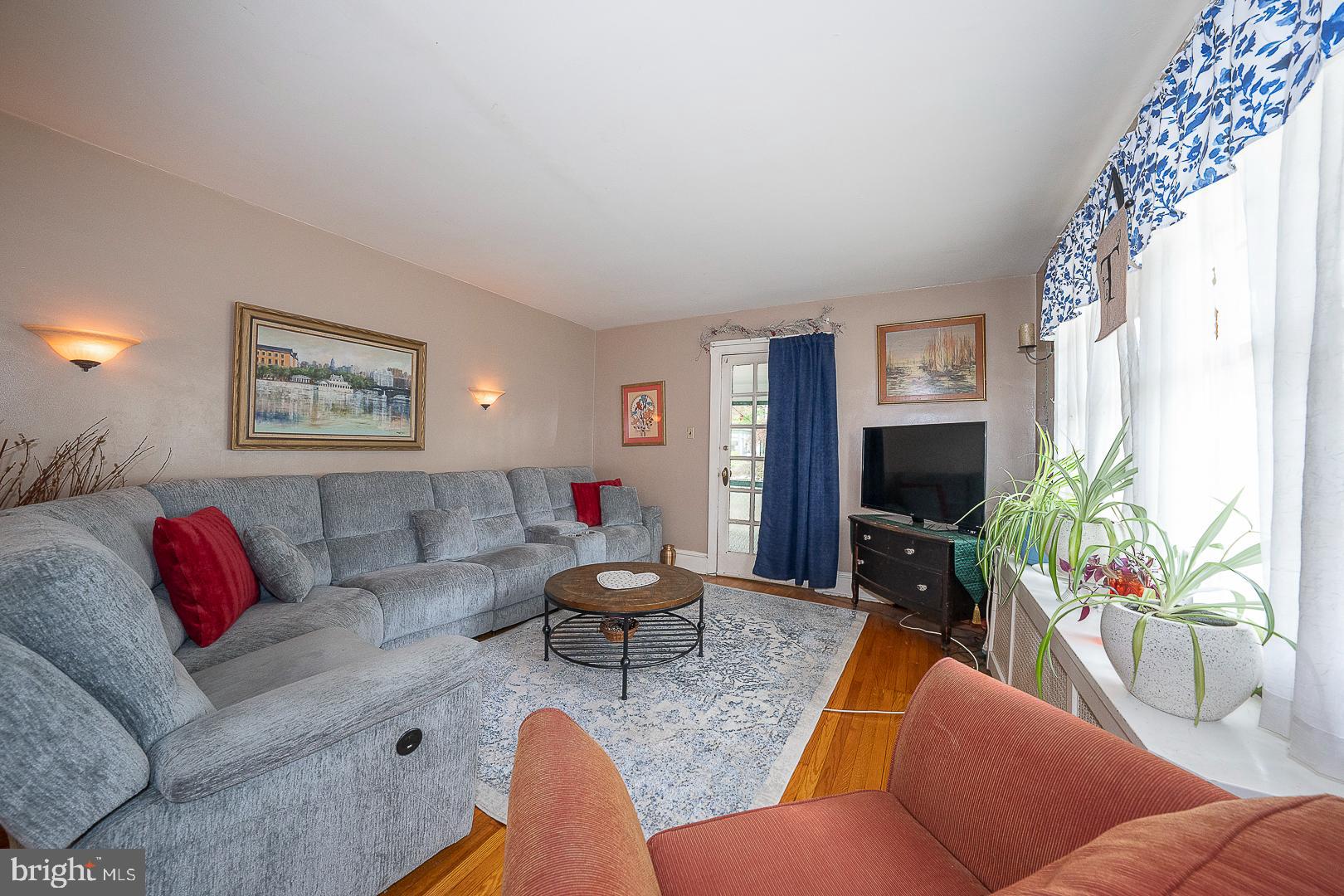 114 Avon Road Narberth, PA 19072 - Photo 14 of 76