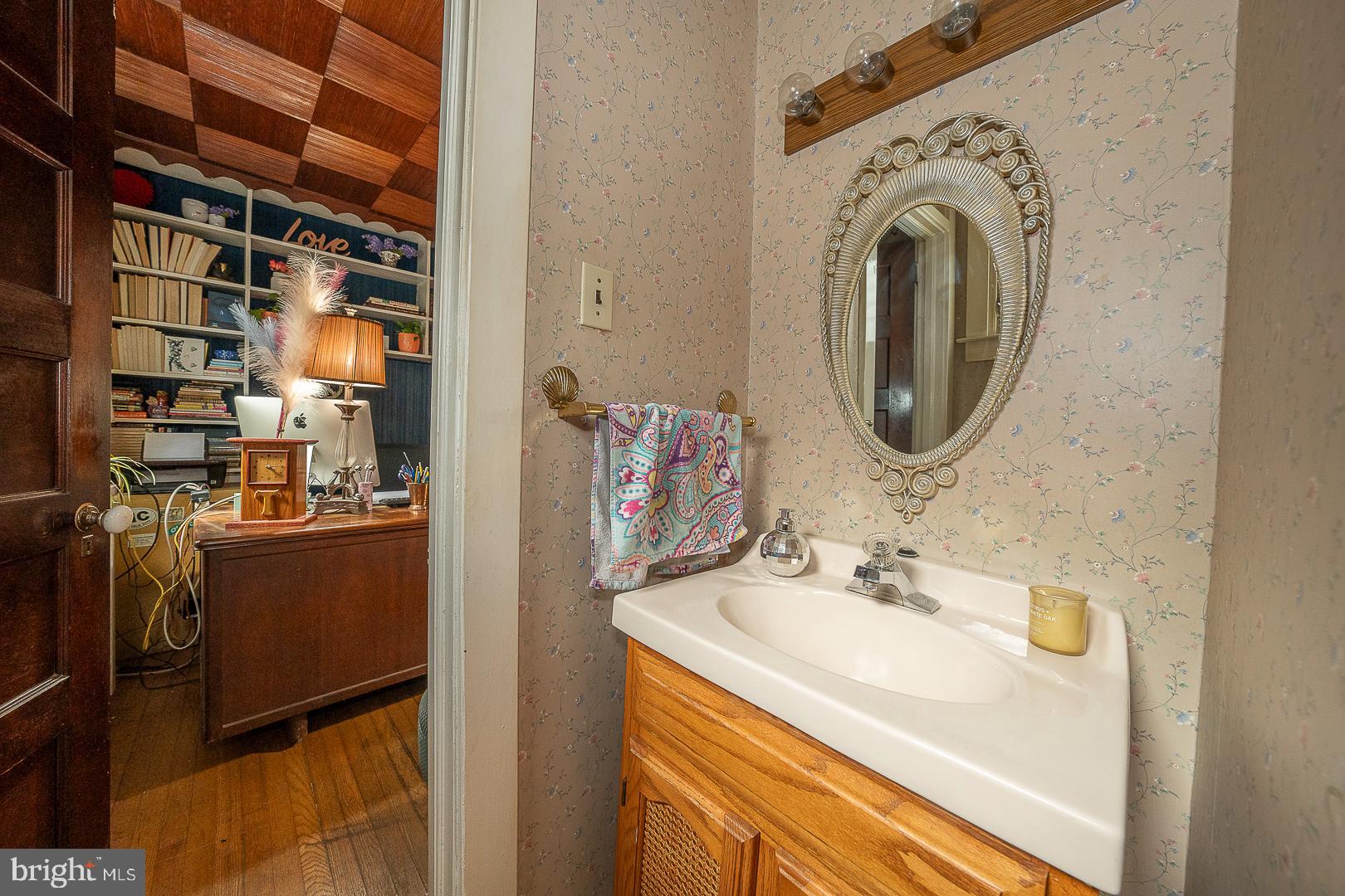 114 Avon Road Narberth, PA 19072 - Photo 10 of 76