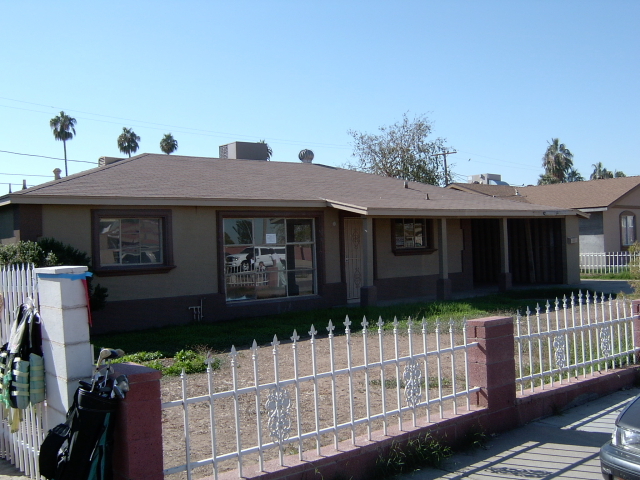 3111 West Camelback Road Phoenix, AZ 85017 - Photo 1 of 8 Front