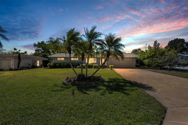 $3,300 | 11490 84th Avenue, Seminole, FL 33772