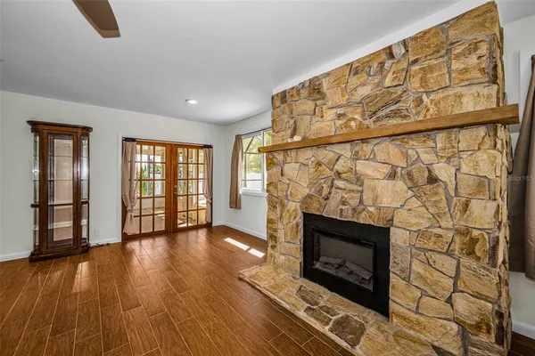 $3,300 | 11490 84th Avenue, Seminole, FL 33772