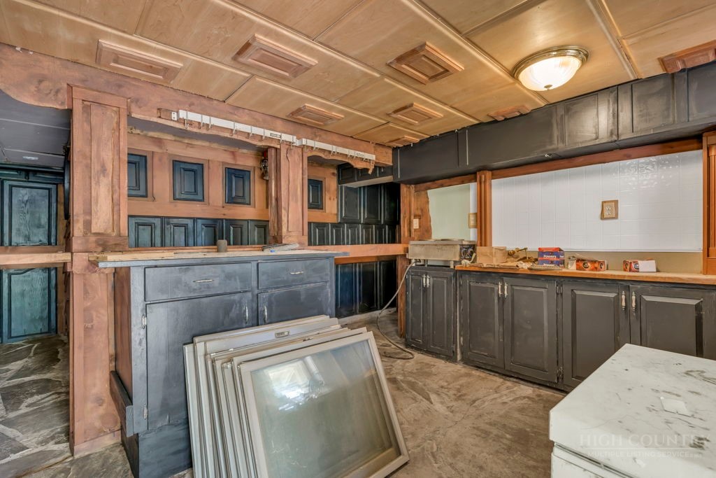 179 Soave Ridge Deep Gap, NC 28618 - Photo 25 of 31 a view of outdoor kitchen