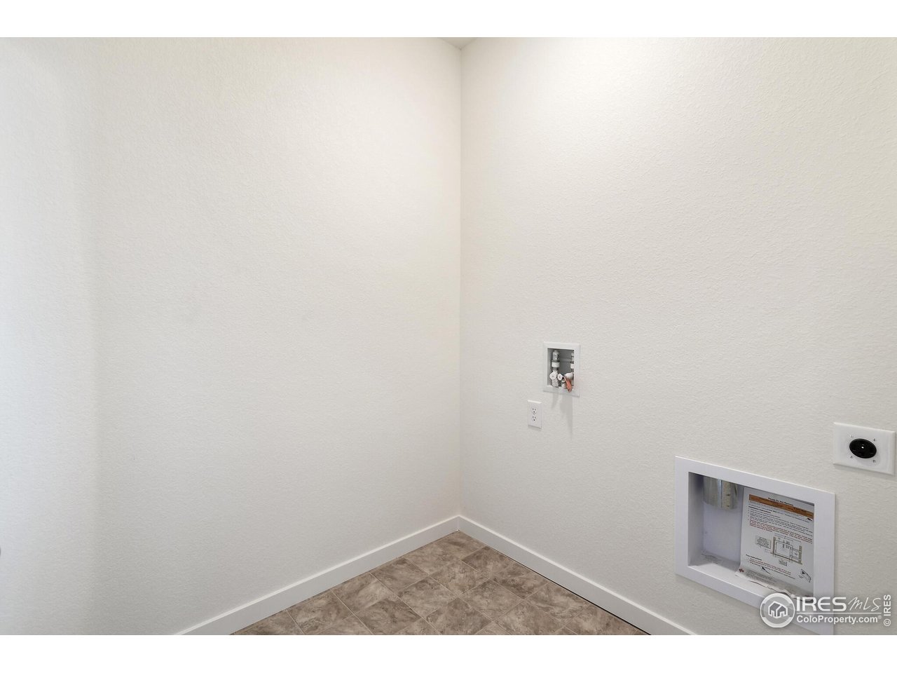 944 London Way Severance, CO 80550 - Photo 26 of 27 a view of a closet