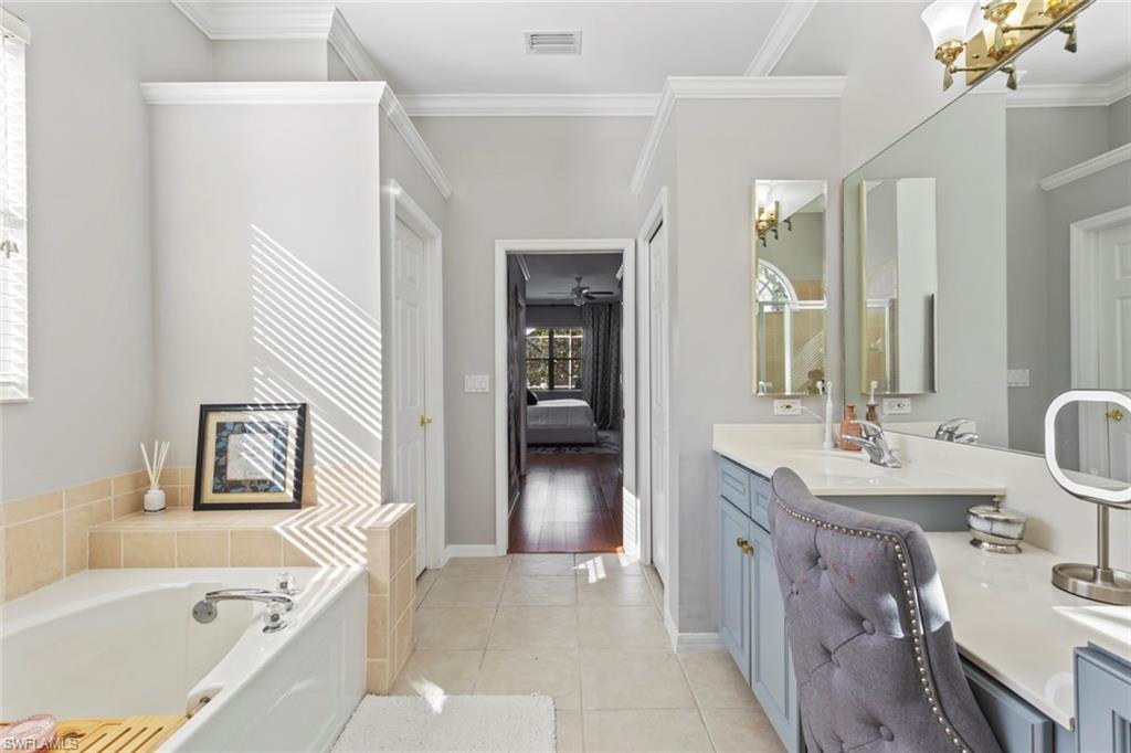 8524 Laurel Lakes Boulevard Naples, FL 34119 - Photo 18 of 42