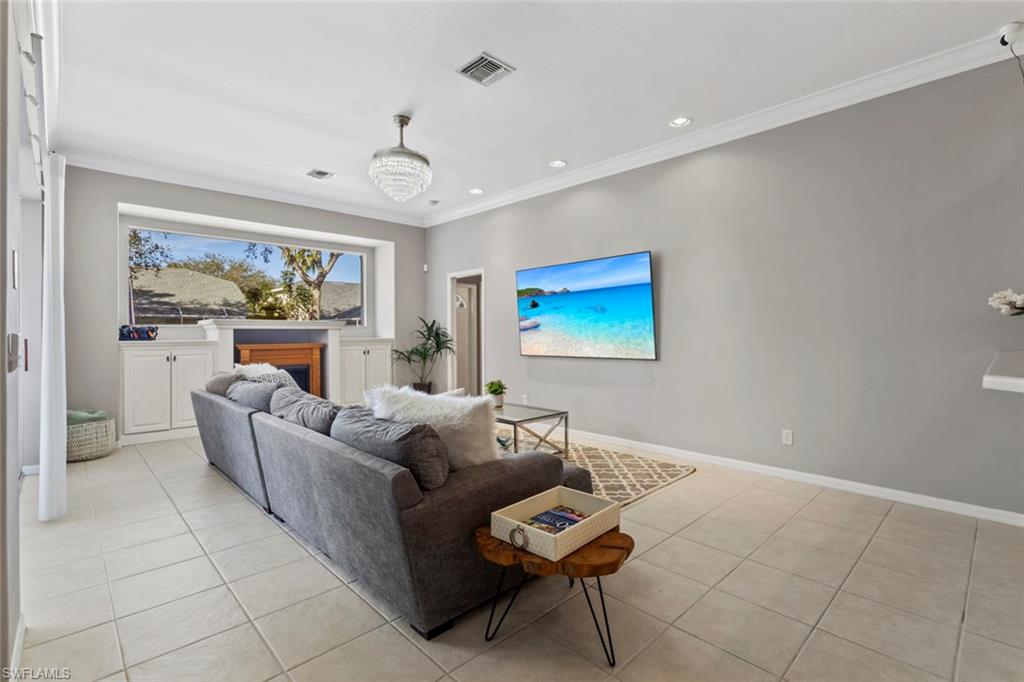 8524 Laurel Lakes Boulevard Naples, FL 34119 - Photo 20 of 42