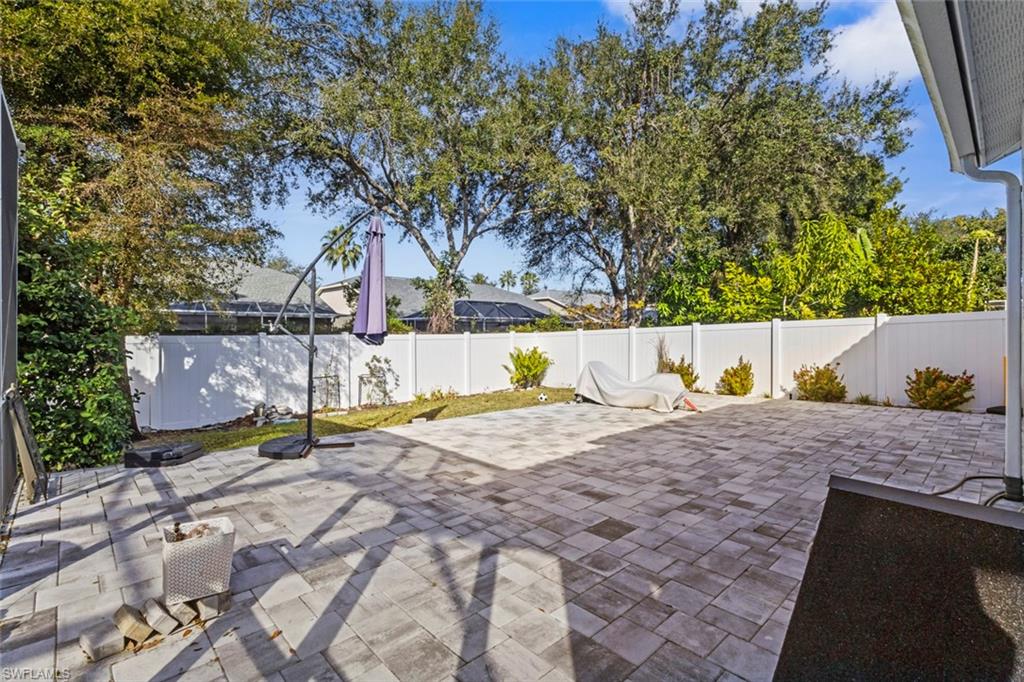 8524 Laurel Lakes Boulevard Naples, FL 34119 - Photo 31 of 42