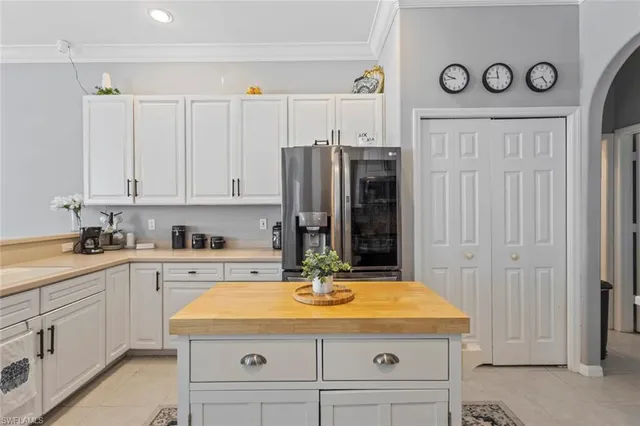 $815,000 | 8524 Laurel Lakes Boulevard, Naples, FL 34119