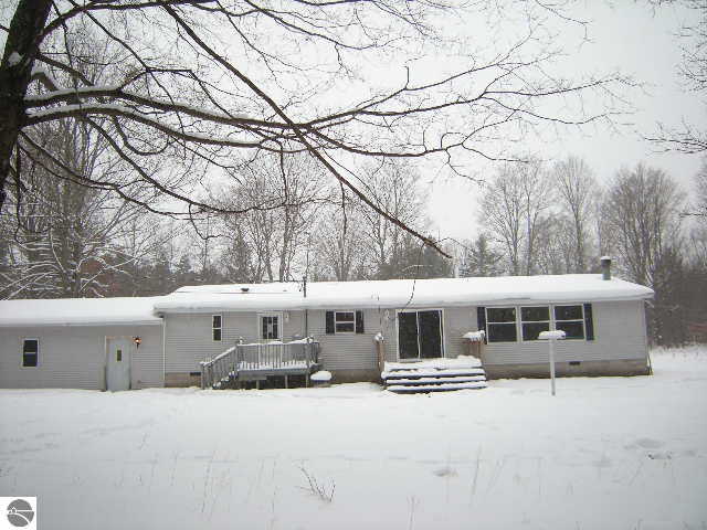 4603 South Betsie River Road Interlochen, MI 49643 - Photo 5 of 14 1779354-4.JPG