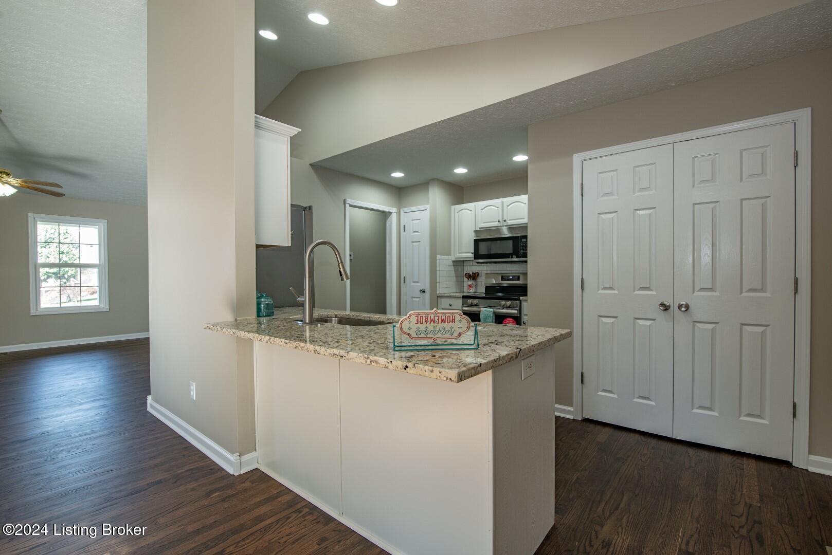 1045 J Thompson Road Rineyville, KY 40162 - Photo 23 of 51 1045 Thompson Rd-22