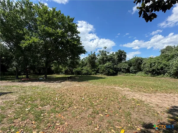 $95,000 | 400 Grimes Street, Cuero, TX 77954