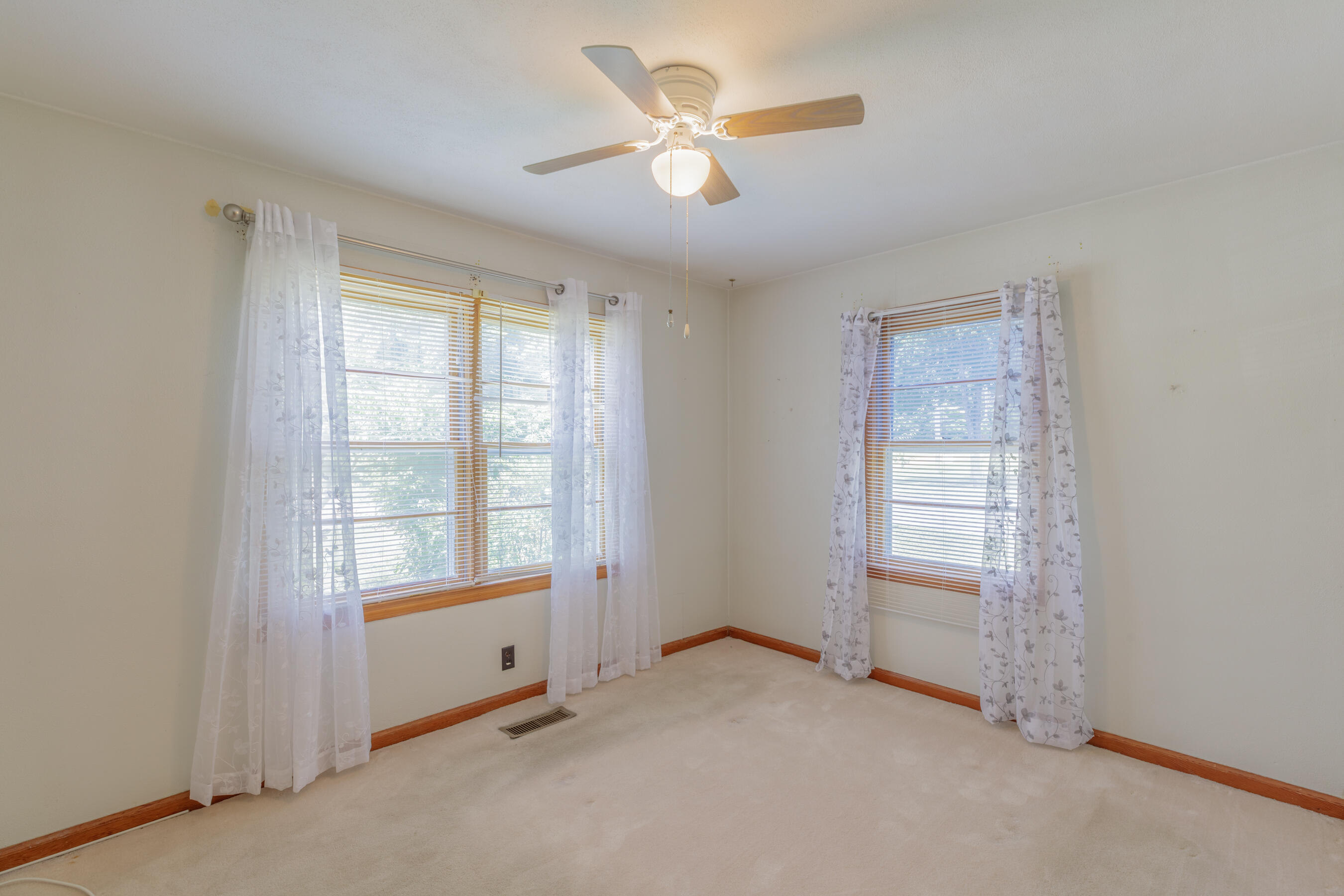 949 Ely Road Hixson, TN 37343 - Photo 18 of 29 949 Ely HD-26