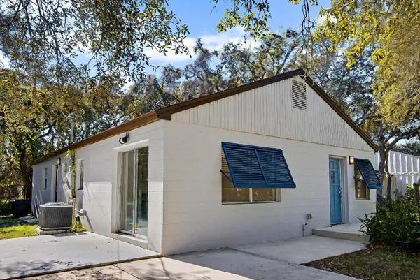 $2,500 | 235 Boulevard Des Pins, St. Augustine, FL 32080
