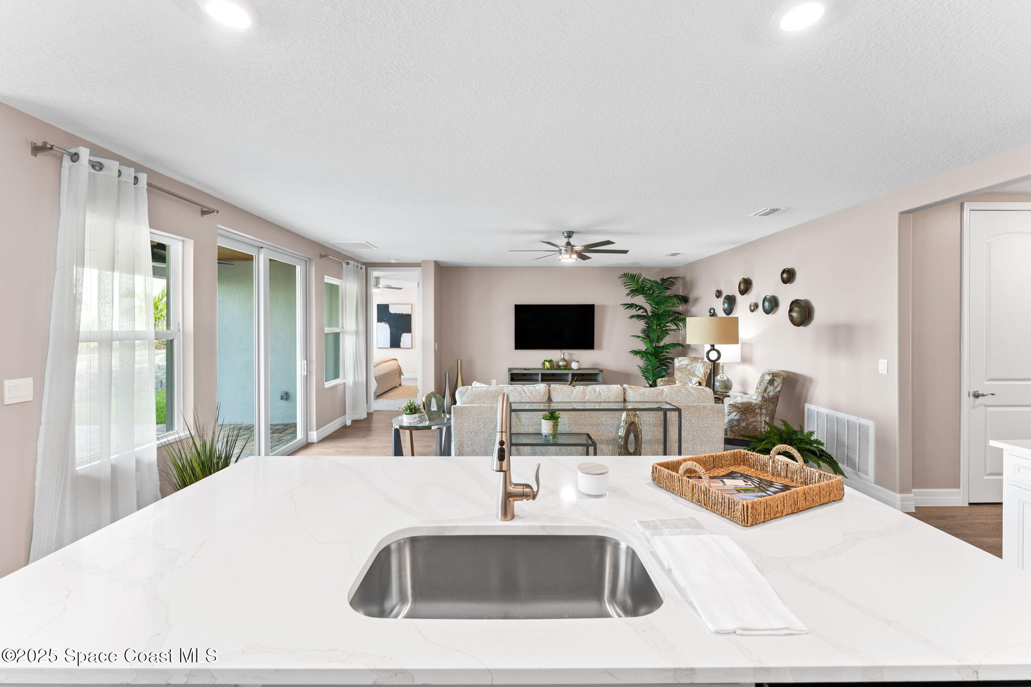 215 1st Street Cocoa, FL 32922 - Photo 11 of 52 Kitchen