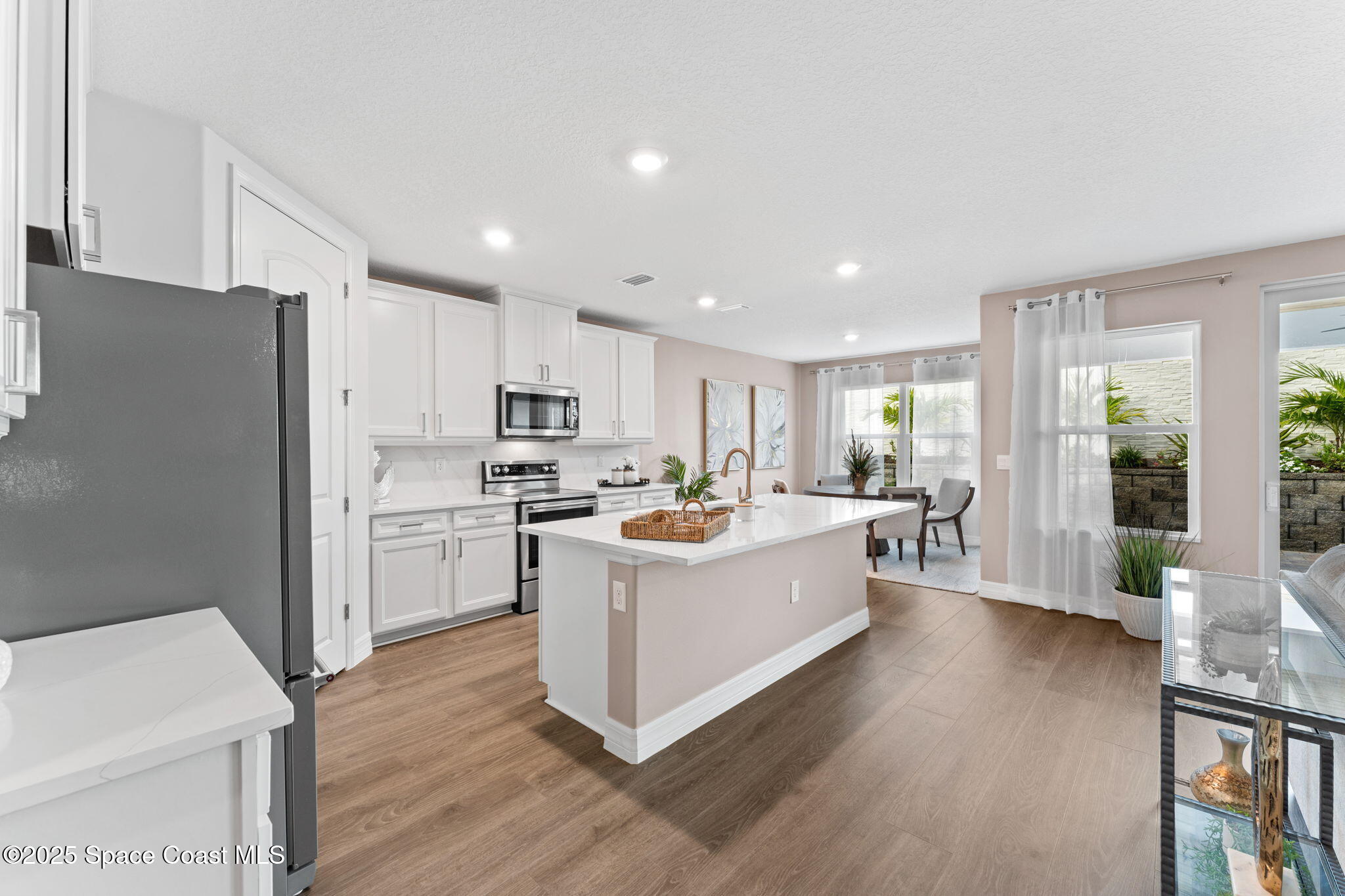 215 1st Street Cocoa, FL 32922 - Photo 12 of 52 Kitchen