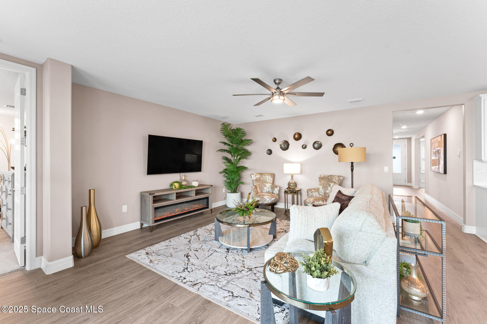 215 1st Street Cocoa, FL 32922 - Photo 19 of 52 Living Area