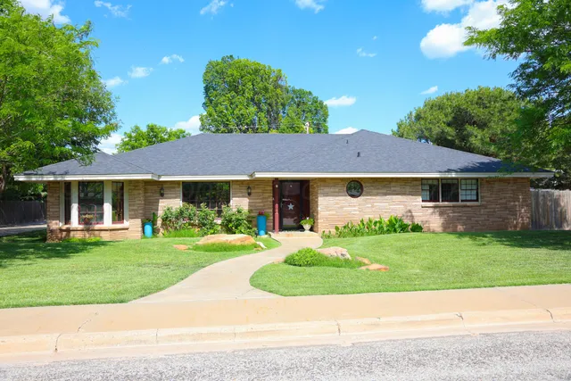 $364,500 | 210 Ranger Street, Hereford, TX 79045