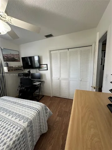 $2,400 | 2420 Park Lane, Unit 102, Hollywood, FL 33021