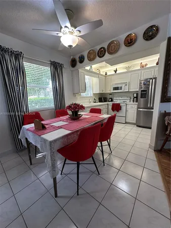 $2,225 | 2420 Park Lane, Unit 102, Hollywood, FL 33021