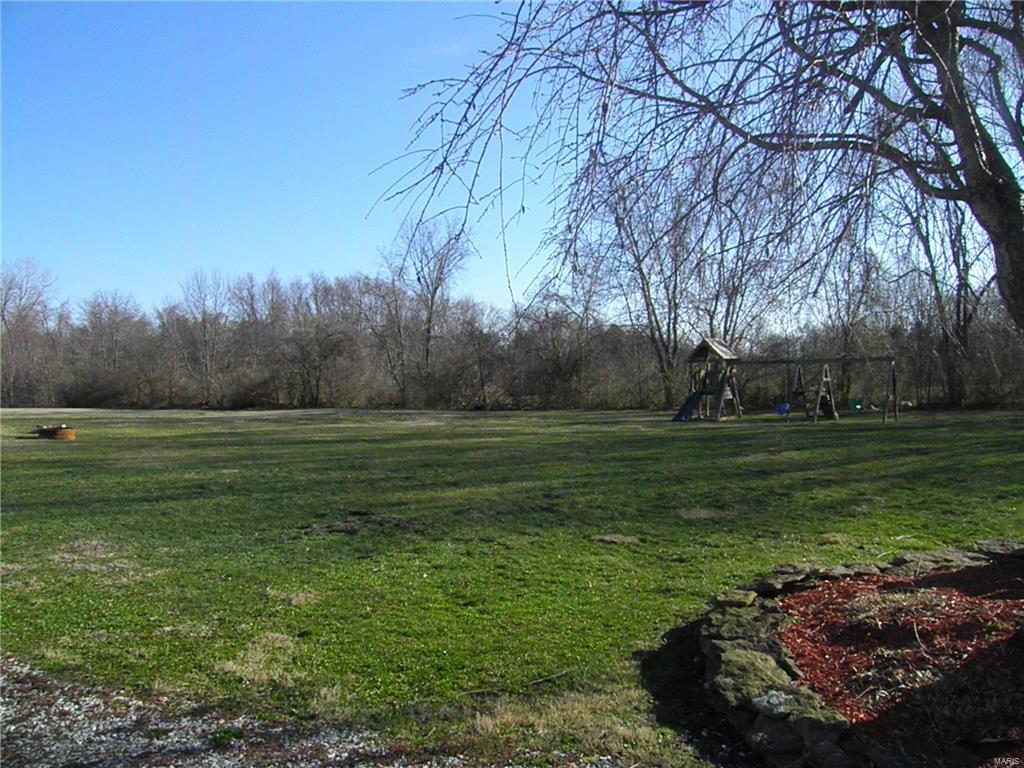803 Ofallon Troy Road Lebanon, IL 62254 - Photo 38 of 48 Gallery Image 38