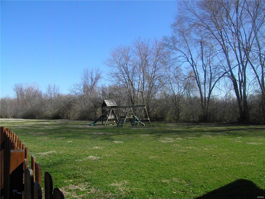 803 Ofallon Troy Road Lebanon, IL 62254 - Photo 39 of 48 Gallery Image 39