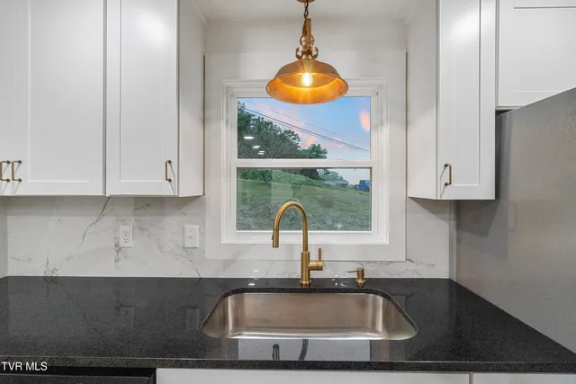 $449,800 | 40 Bales Road, Mosheim, TN 37818