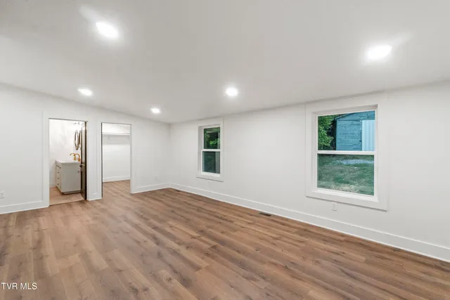 $449,800 | 40 Bales Road, Mosheim, TN 37818