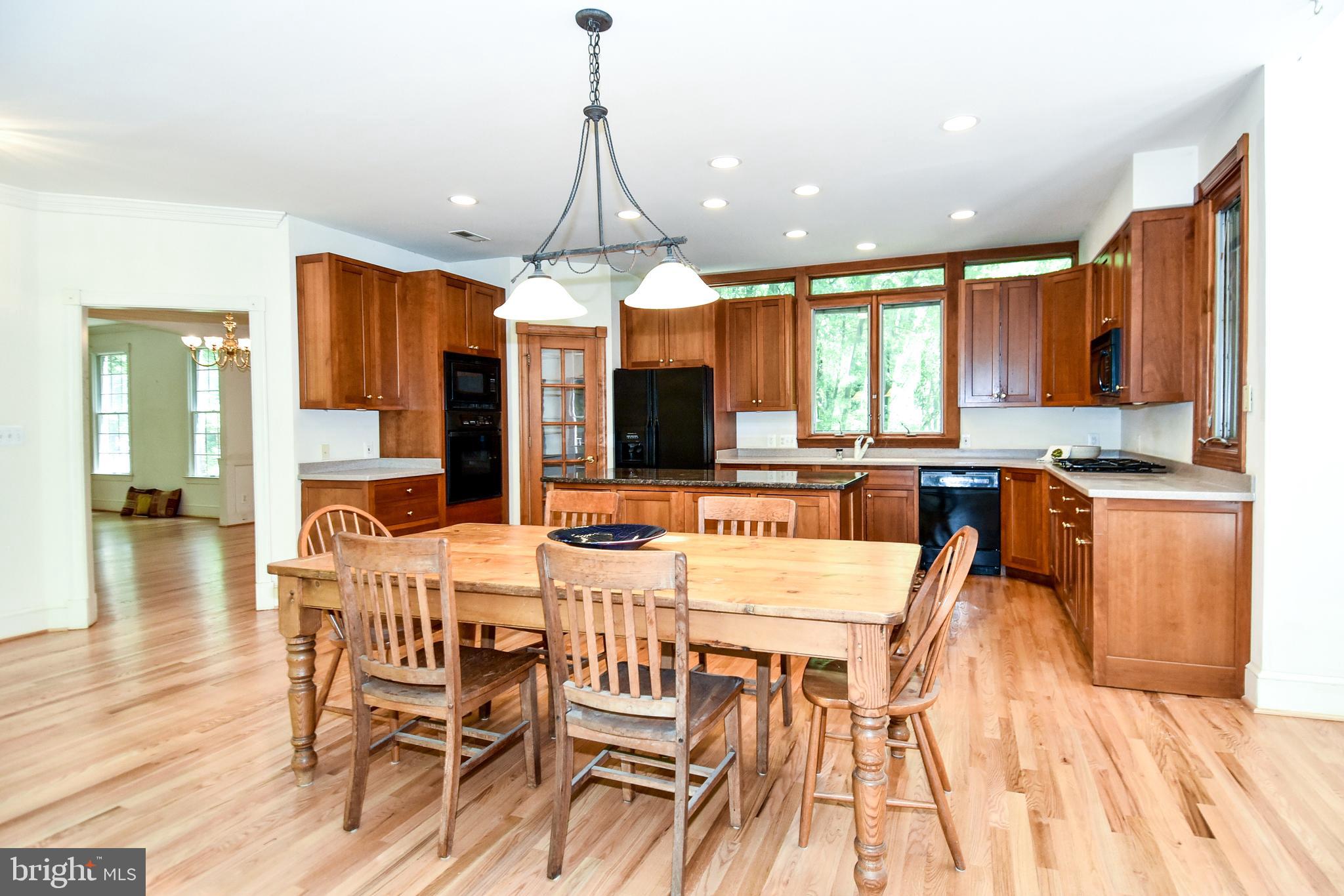 15804 Laughlin Lane Silver Spring, MD 20906 - Photo 21 of 69 Kitchen