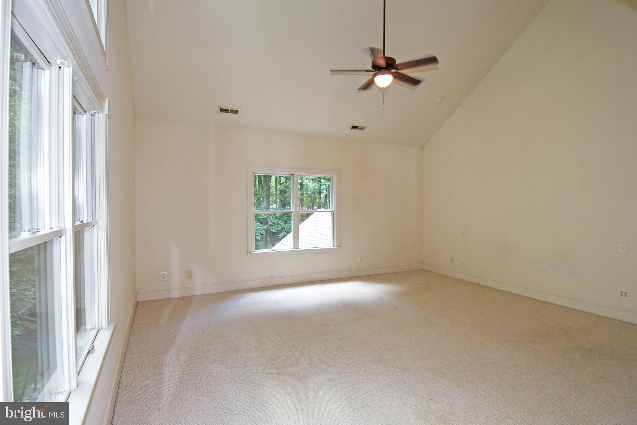 15804 Laughlin Lane Silver Spring, MD 20906 - Photo 38 of 69 Master Sitting Room