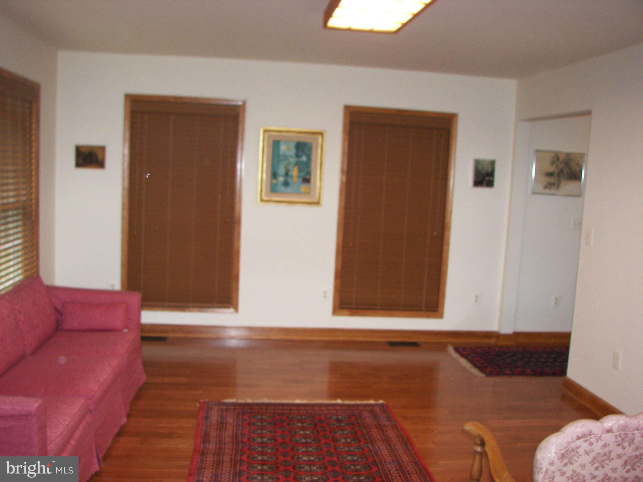 1283 Ungers Store Road Berkeley Springs, WV 25411 - Photo 9 of 30 Living Room