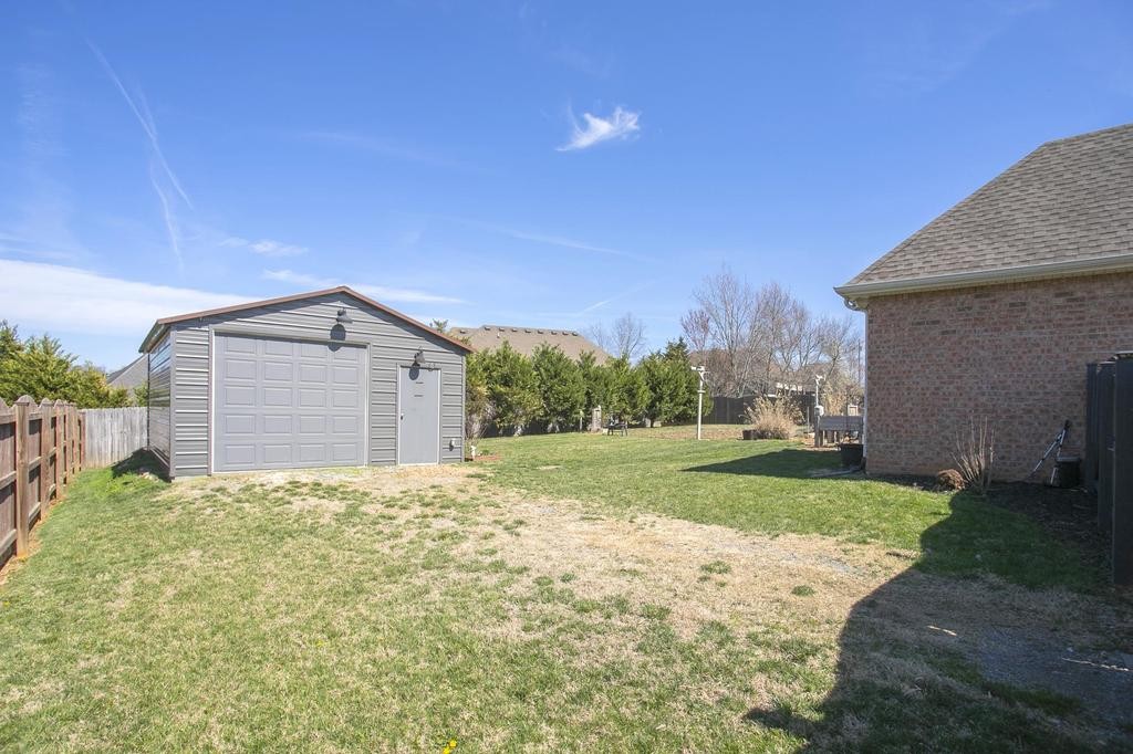 110 Edgewater Falls Murfreesboro, TN 37129 - Photo 23 of 31 a backyard of a house