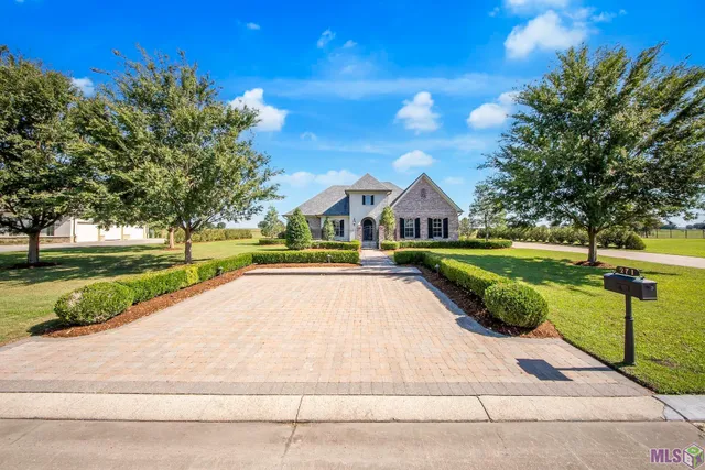 $720,000 | 271 Latour Boulevard, Mathews, LA 70375