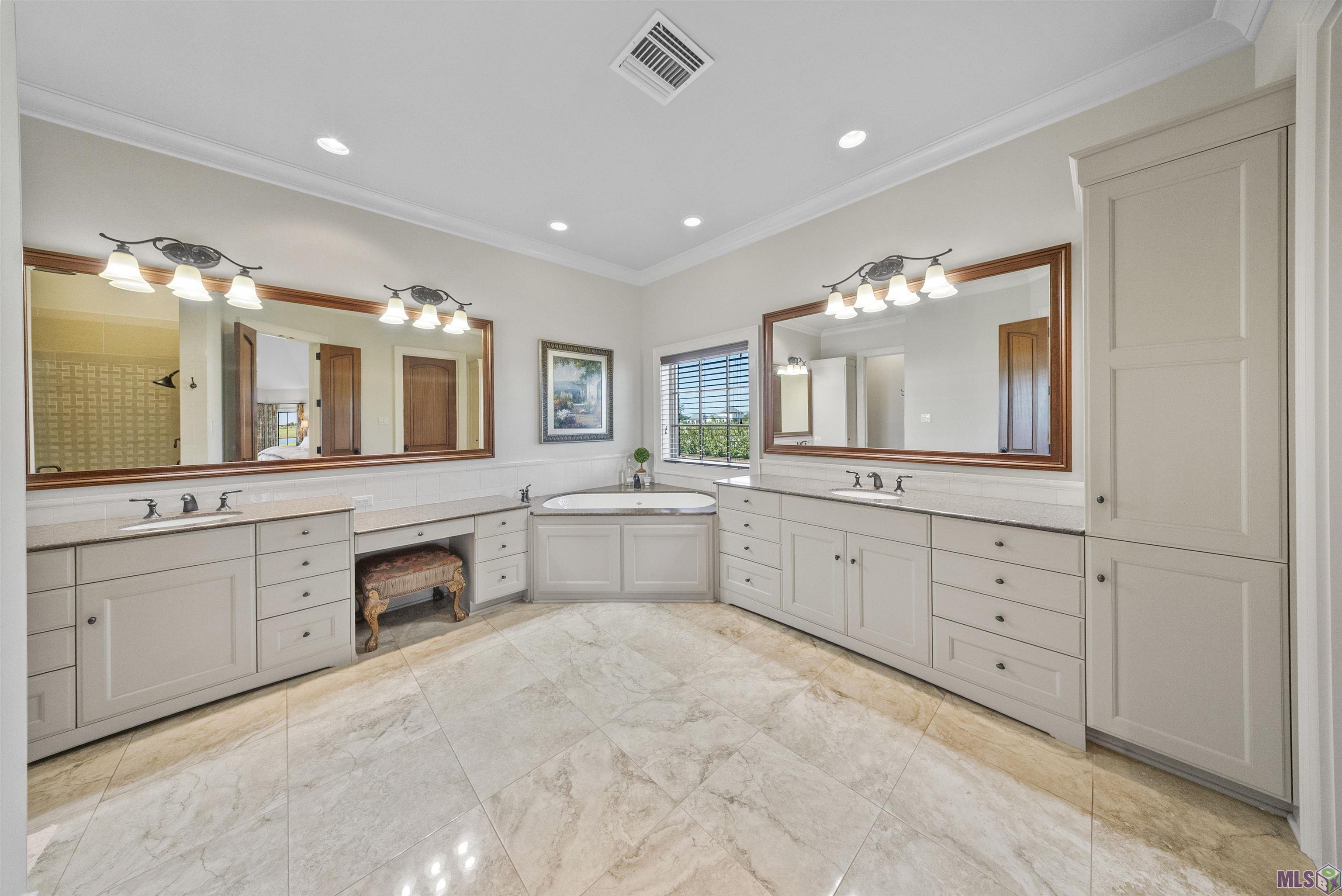 271 Latour Boulevard Mathews, LA 70375 - Photo 12 of 22