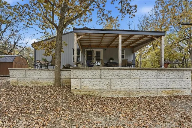 $299,600 | 58 East Sugar Lk Cove, Mound City, KS 66056