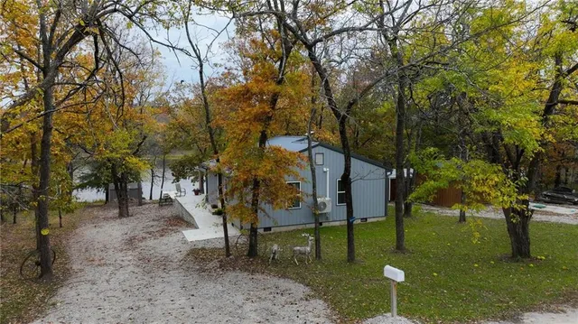 $299,600 | 58 East Sugar Lk Cove, Mound City, KS 66056