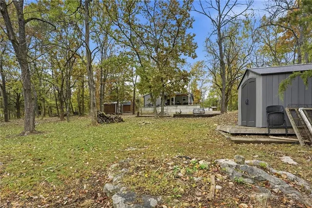 $299,600 | 58 East Sugar Lk Cove, Mound City, KS 66056